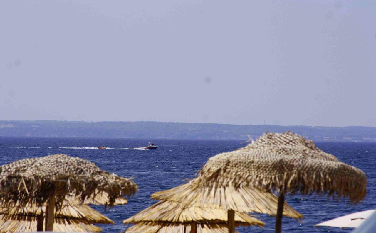 Hotel Little Hause Psakoudia Exterior foto
